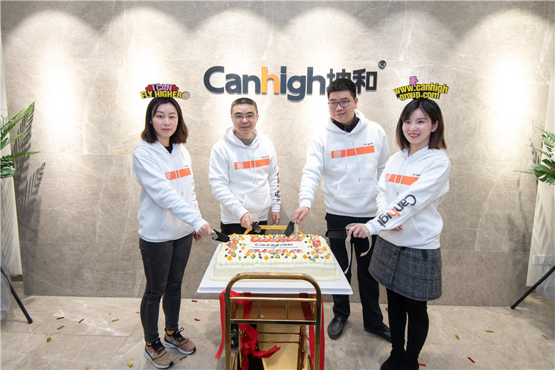 1546053471249761.jpg 蛋糕.jpg